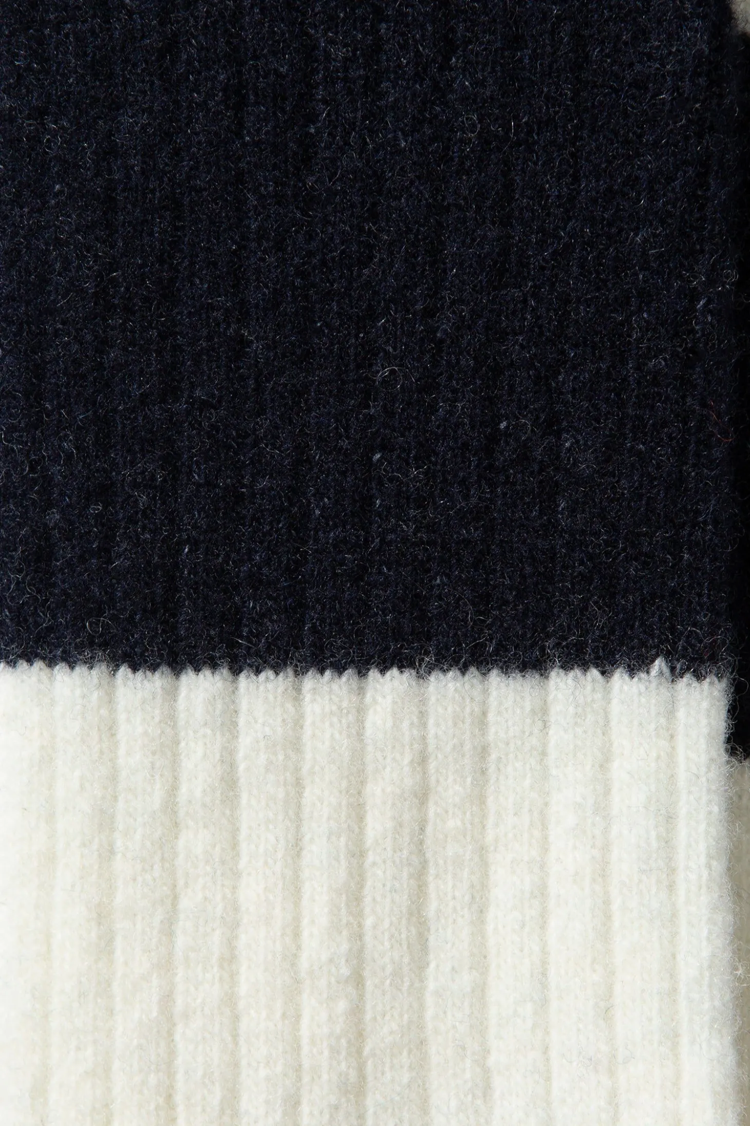 Archer Socks Plain Off White | Edmmond Studios Outlet